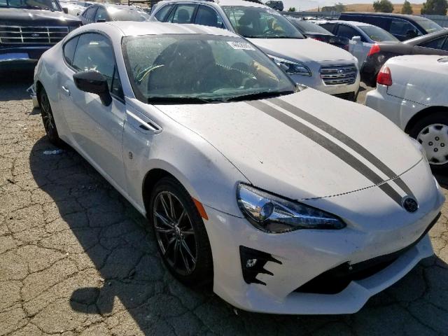 JF1ZNAA19H8708515 - 2017 TOYOTA 86 BASE WHITE photo 1