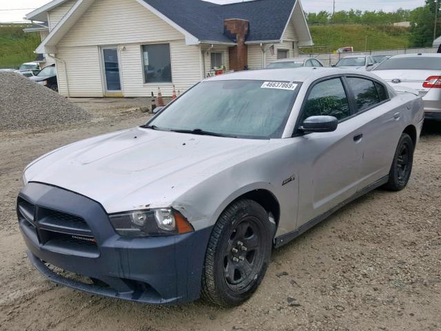 2C3CDXAT0DH677364 - 2013 DODGE CHARGER PO SILVER photo 2