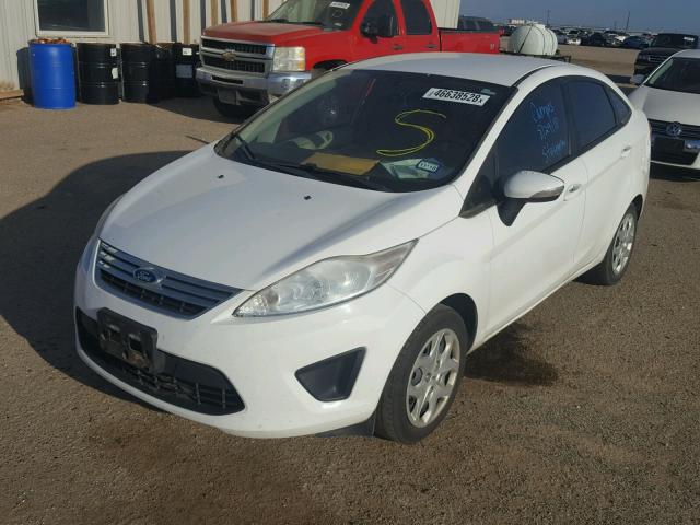 3FADP4BJ3DM219974 - 2013 FORD FIESTA SE WHITE photo 2