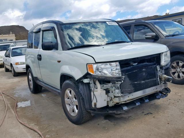 5J6YH1H7XBL001932 - 2011 HONDA ELEMENT EX WHITE photo 1