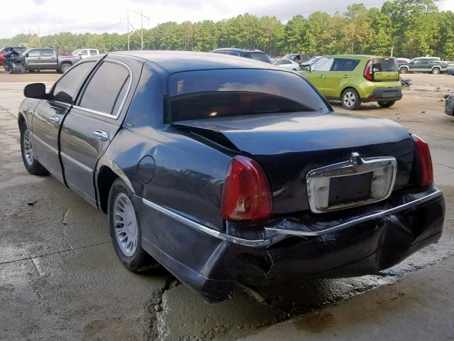 1LNHM83W71Y688597 - 2001 LINCOLN TOWN CAR C BLACK photo 3