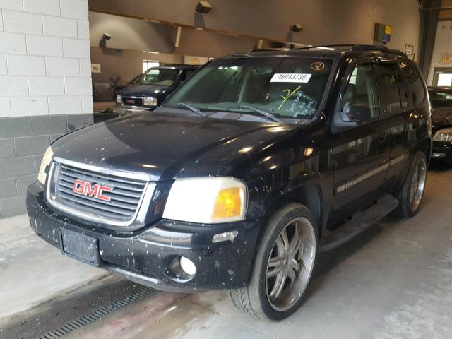 1GKDT13SX22236288 - 2002 GMC ENVOY BLACK photo 2