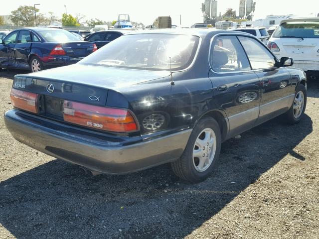 JT8VK13T8N0020630 - 1992 LEXUS ES 300 BLACK photo 4