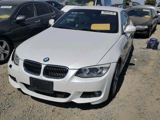 WBADW7C5XBE727665 - 2011 BMW 328 I SULE WHITE photo 2