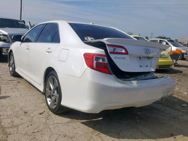 4T1BF1FK4CU618498 - 2012 TOYOTA CAMRY BASE WHITE photo 3