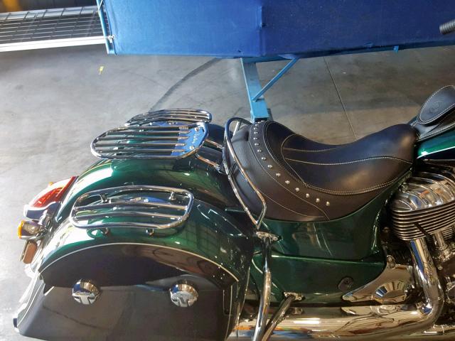 56KTHAAA6J3360368 - 2018 INDIAN MOTORCYCLE CO. SPRINGFIEL GREEN photo 6