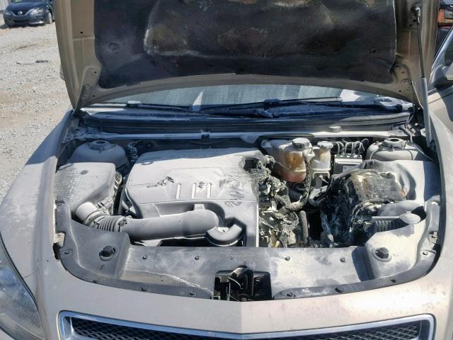 1G1ZC5E16BF286586 - 2011 CHEVROLET MALIBU 1LT 金色 照片 7