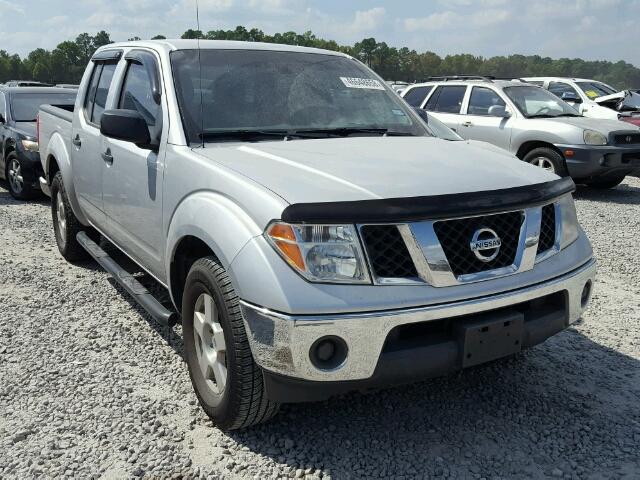 1N6AD07U38C446748 - 2008 NISSAN FRONTIER C SILVER photo 1