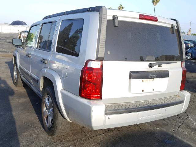 1J8HH48K66C339886 - 2006 JEEP COMMANDER SILVER photo 3
