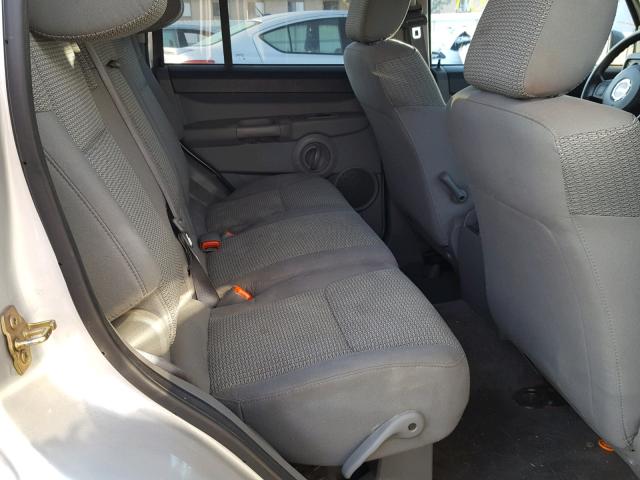 1J8HH48K66C339886 - 2006 JEEP COMMANDER SILVER photo 6