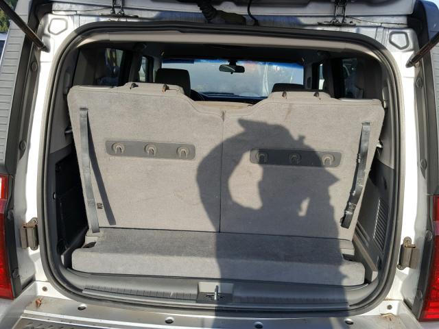 1J8HH48K66C339886 - 2006 JEEP COMMANDER SILVER photo 9