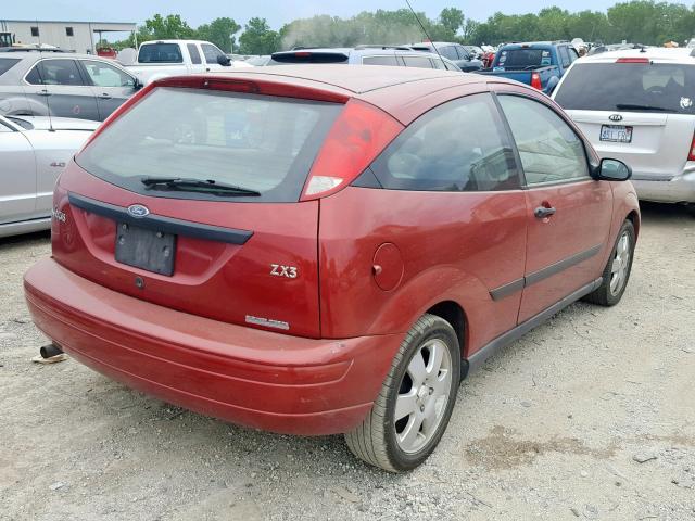 3FAFP31331R151616 - 2001 FORD FOCUS ZX3 RED photo 4