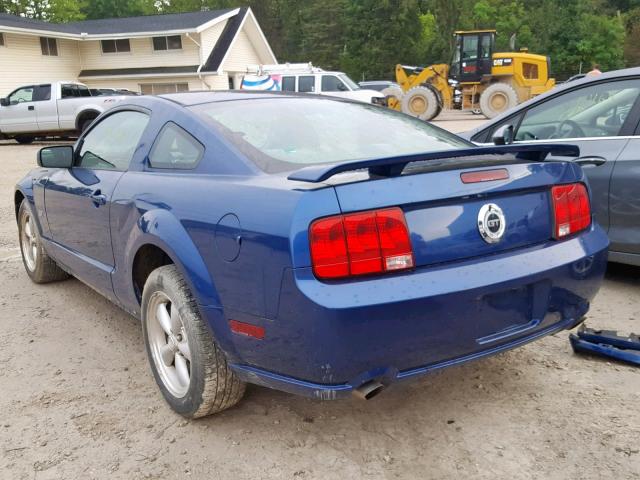 1ZVFT82H375276072 - 2007 FORD MUSTANG GT BLUE photo 3