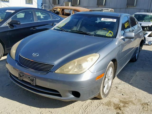 JTHBA30G855100523 - 2005 LEXUS ES 330 GRAY photo 2