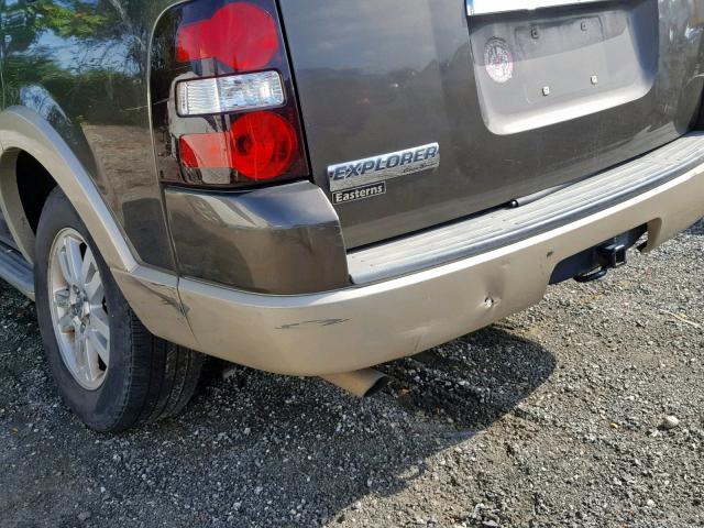 1FMEU64E08UA68897 - 2008 FORD EXPLORER E BROWN photo 9