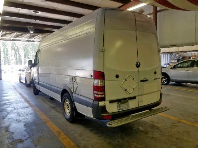 WD3PE8CB4C5613199 - 2012 MERCEDES-BENZ SPRINTER 2 WHITE photo 3