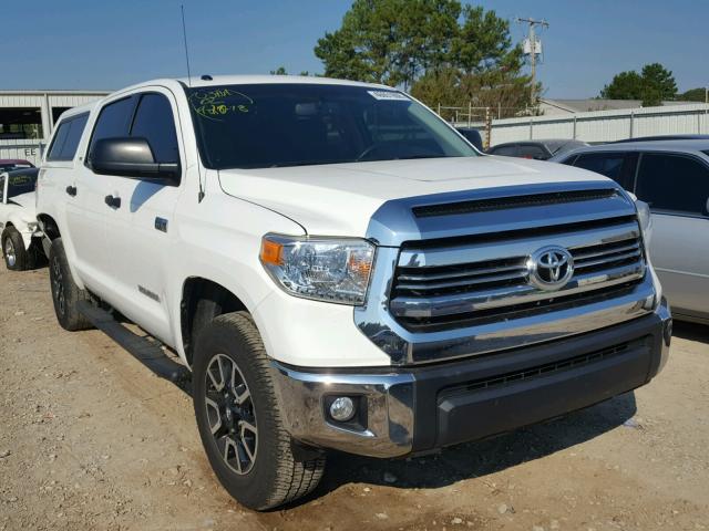 5TFDW5F17GX502891 - 2016 TOYOTA TUNDRA CRE WHITE photo 1