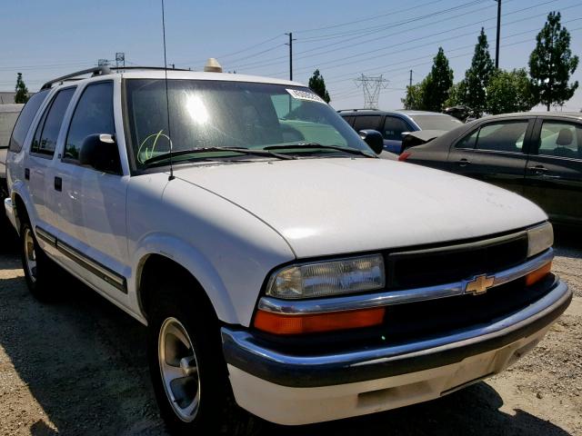 1GNCS13W4Y2332754 - 2000 CHEVROLET BLAZER WHITE photo 1