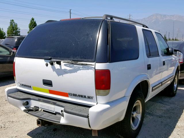 1GNCS13W4Y2332754 - 2000 CHEVROLET BLAZER WHITE photo 4