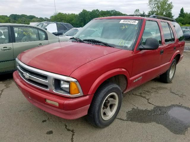 1GNCS13W8V2178660 - 1997 CHEVROLET BLAZER BURGUNDY photo 2