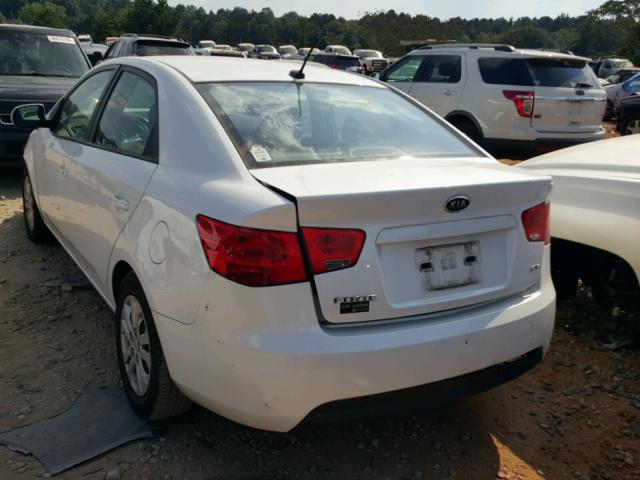 KNAFU4A26D5719622 - 2013 KIA FORTE EX WHITE photo 3