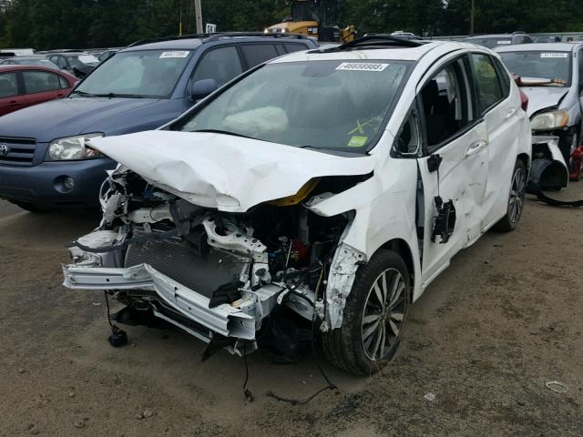 JHMGK5H71GS009388 - 2016 HONDA FIT EX WHITE photo 2