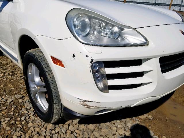 WP1AB29P78LA43382 - 2008 PORSCHE CAYENNE S WHITE photo 9