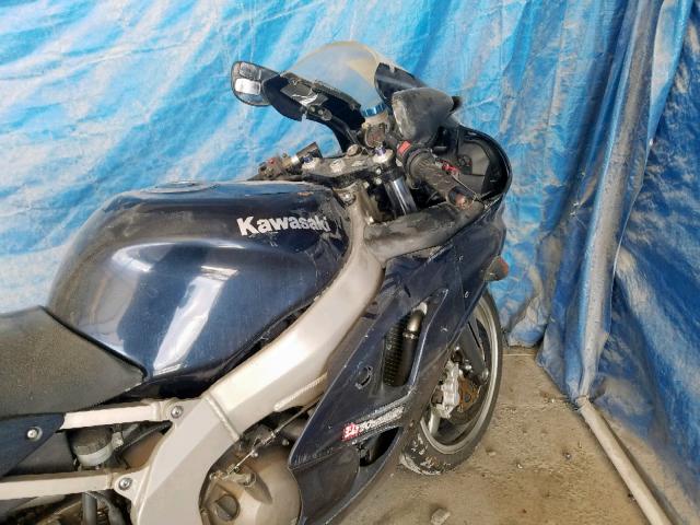 JKAZX4J105A056789 - 2005 KAWASAKI ZX600 J1  photo 5