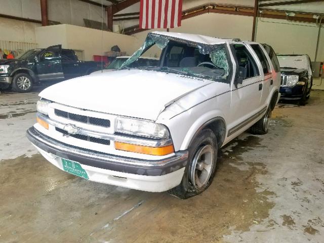 1GNCS13W0Y2176521 - 2000 CHEVROLET BLAZER WHITE photo 2