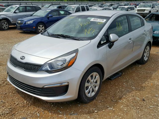 KNADM4A32G6572617 - 2016 KIA RIO LX SILVER photo 2