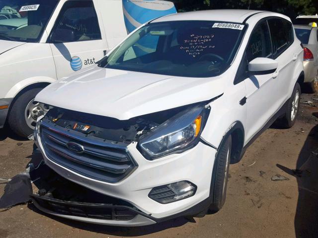 1FMCU0GD0HUC42734 - 2017 FORD ESCAPE SE WHITE photo 2