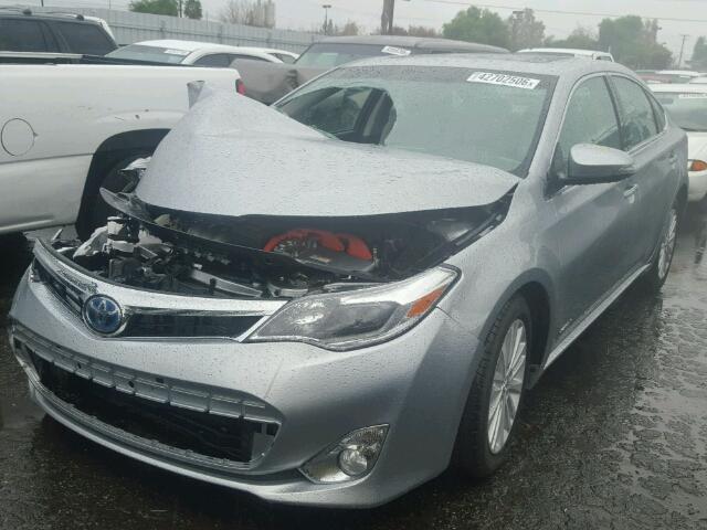 4T1BD1EB3FU038753 - 2015 TOYOTA AVALON HYB SILVER photo 2