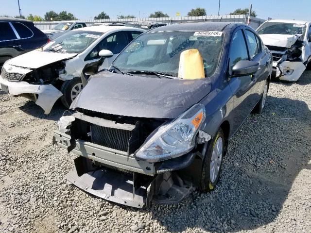 3N1CN7AP0HL847363 - 2017 NISSAN VERSA S GRAY photo 2