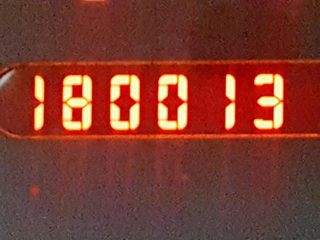 1G2NF52E14M704317 - 2004 PONTIAC GRAND AM S SILVER photo 8