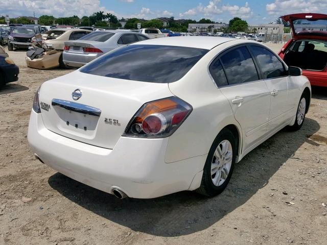 1N4AL2AP6AN446652 - 2010 NISSAN ALTIMA BAS WHITE photo 4