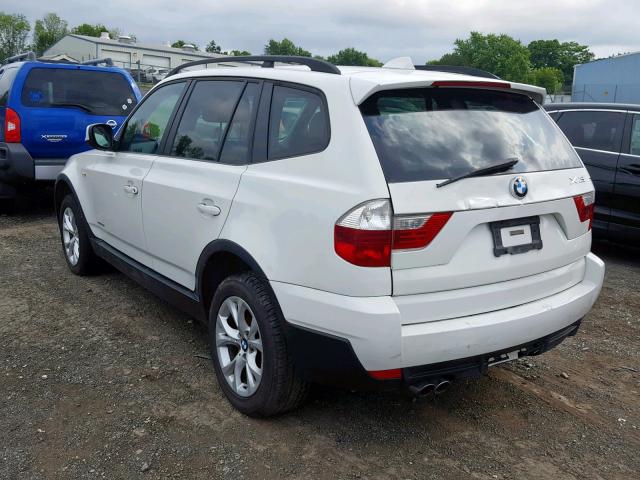 WBXPC9C43AWJ32048 - 2010 BMW X3 XDRIVE3 WHITE photo 3