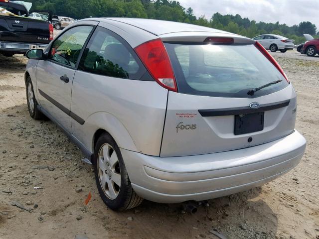 3FAFP313X3R125159 - 2003 FORD FOCUS ZX3 SILVER photo 3