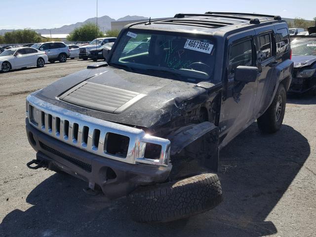 5GTDN136868148926 - 2006 HUMMER H3 BLACK photo 2