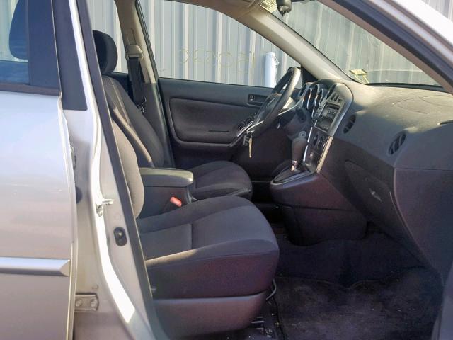 5Y2SL63885Z457047 - 2005 PONTIAC VIBE SILVER photo 5