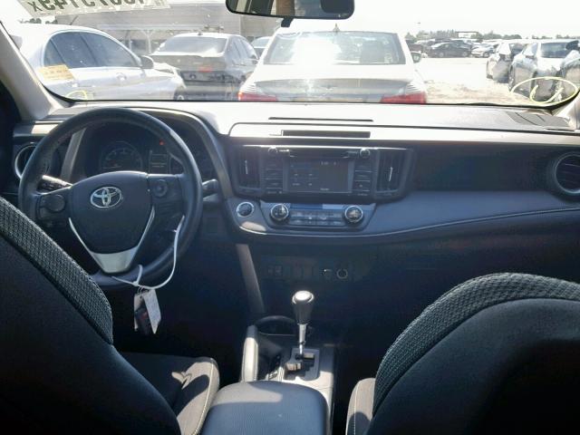 2T3WFREV4JW473849 - 2018 TOYOTA RAV4 ADVEN WHITE photo 9