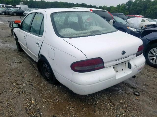 1N4BU31D2VC153958 - 1997 NISSAN ALTIMA XE WHITE photo 3