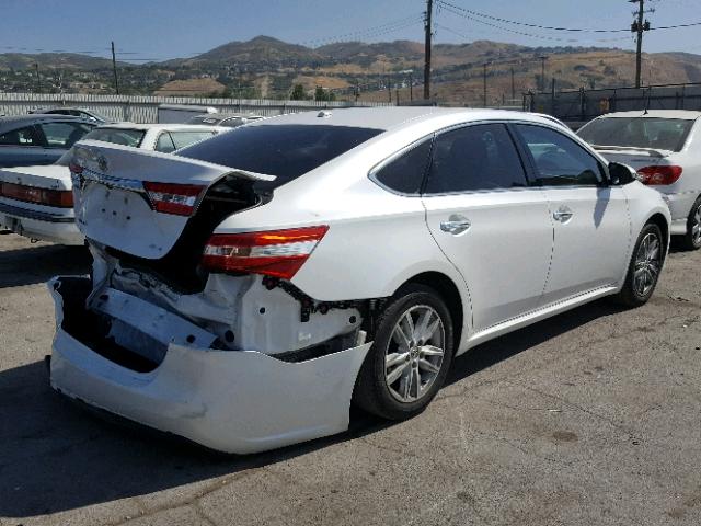 4T1BK1EB4FU157224 - 2015 TOYOTA AVALON XLE WHITE photo 4