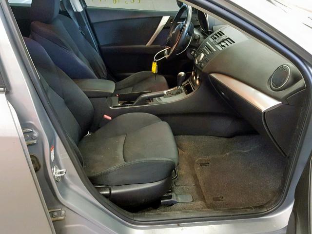 JM1BL1K65B1462865 - 2011 MAZDA 3 S GRAY photo 5