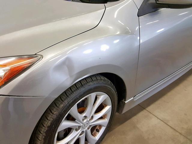 JM1BL1K65B1462865 - 2011 MAZDA 3 S GRAY photo 9