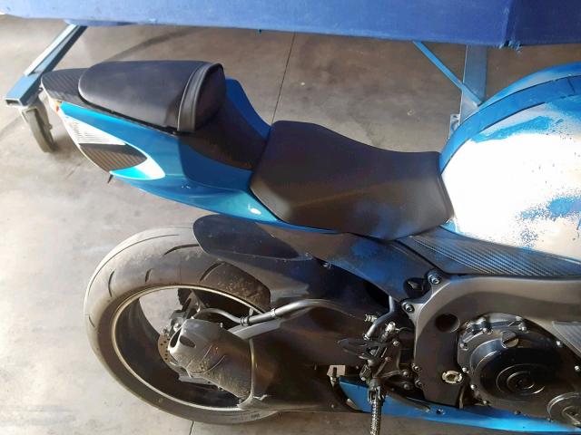 JS1GR7MA1F2100695 - 2015 SUZUKI GSX-R750 BLUE photo 6