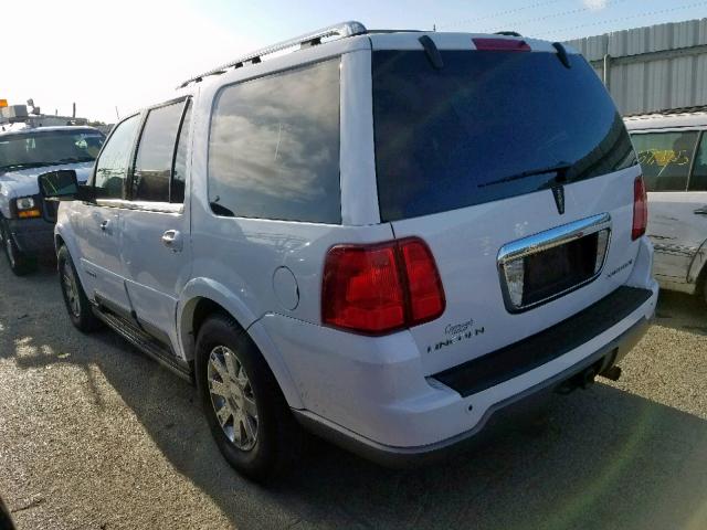 5LMFU27RX3LJ49820 - 2003 LINCOLN NAVIGATOR თეთრი ფოტო 3