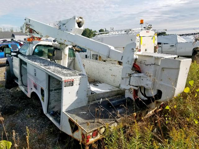 1FDAF56R18EE10340 - 2008 FORD F550 SUPER WHITE photo 3