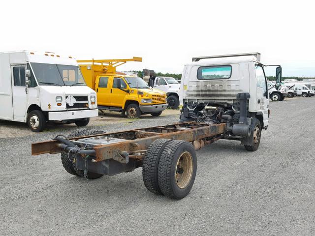 J8DE5B16457901326 - 2005 GMC 5500 W5504 WHITE photo 4