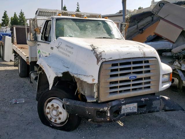 1FDNF82C3TVA15380 - 1996 FORD F800 LPO WHITE photo 1