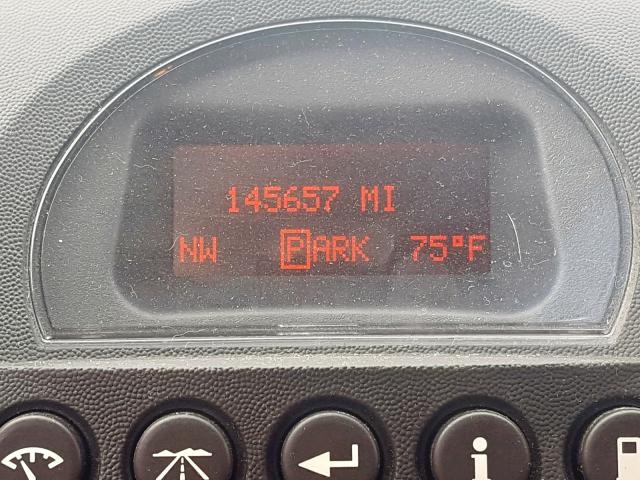 2G2WP552681185401 - 2008 PONTIAC GRAND PRIX SILVER photo 8